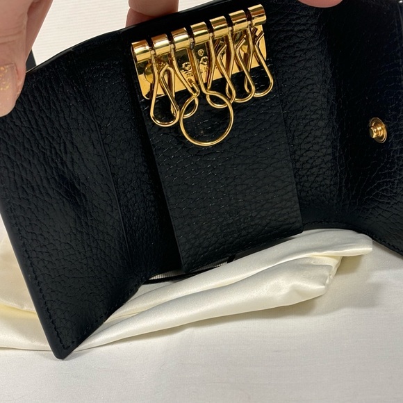 Gorgeous Gucci 6 Key Holder Sold - Picture 12 of 16